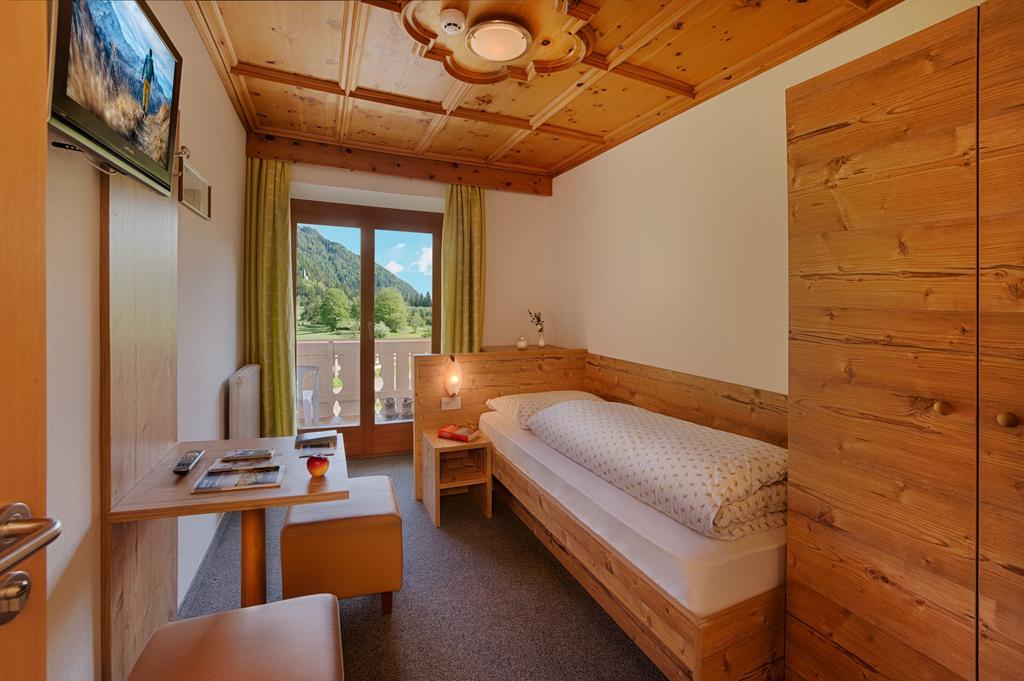 Single Room,1580723469:JPEG